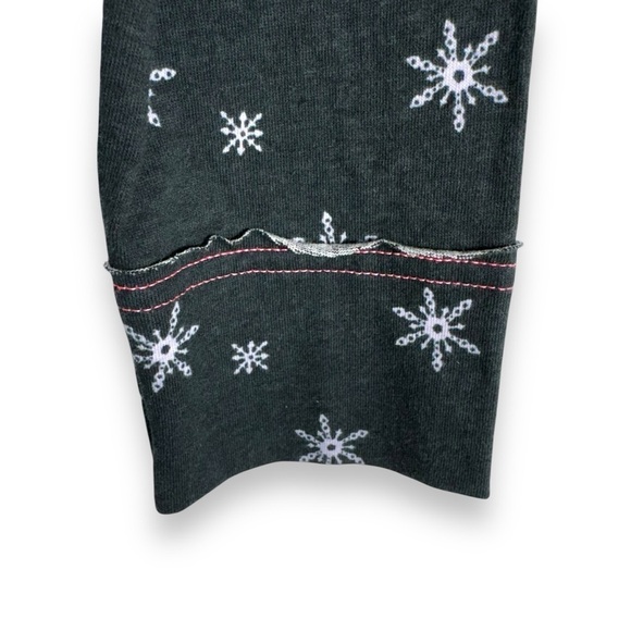 Intimately Free People Crew Neck Long Sleeve Sleep Shirt, Black Snowflake, Small - Picture 8 of 11